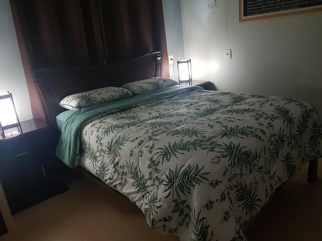 Residencia No Centro De Gramado Villa Buitenkant foto